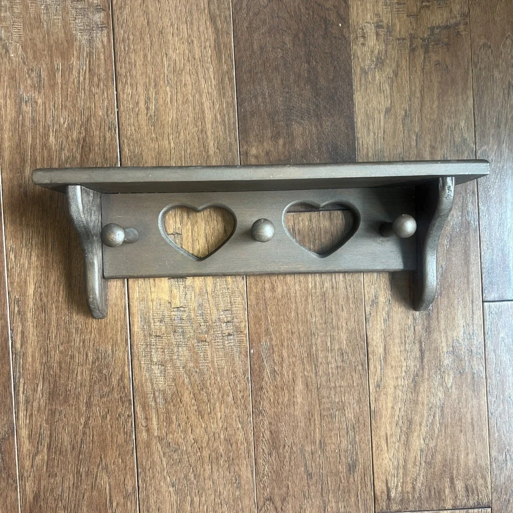 VTG Solid Wood Cottagecore 2 Hearts Cutout Wall Hanging Shelf With 3 Pegs  16